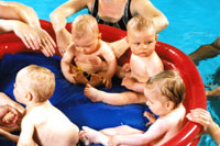 Babys im Wasser